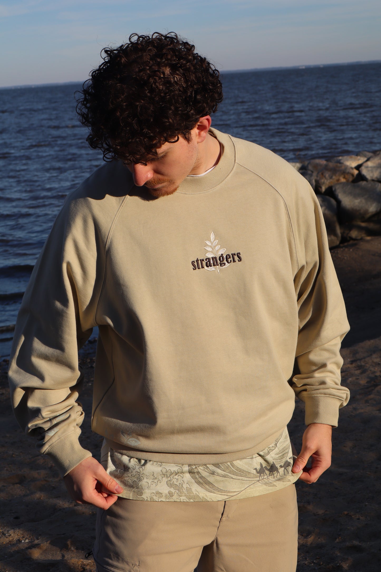 STRANGERS | HEAVY EMBROIDERED CREWNECK