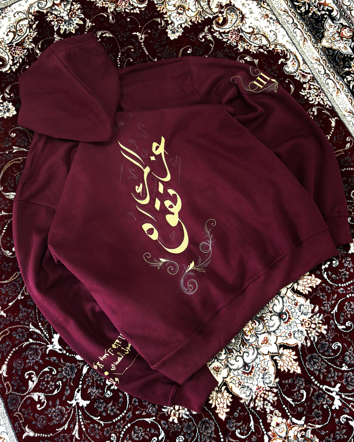 GLORY IN PIETY | HOODIE MAROON